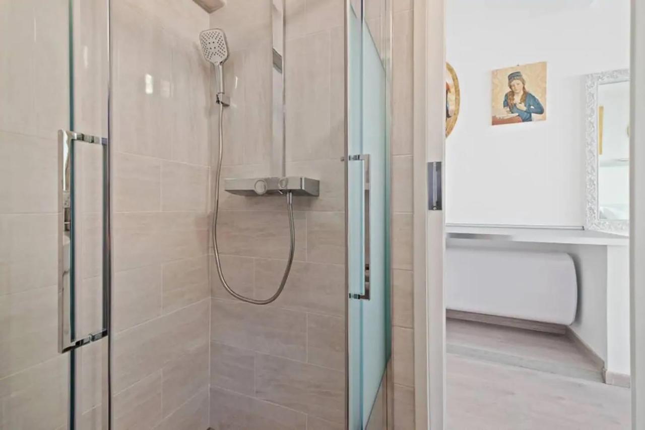 Hostme Flat Metro Spagna Rome Bagian luar foto